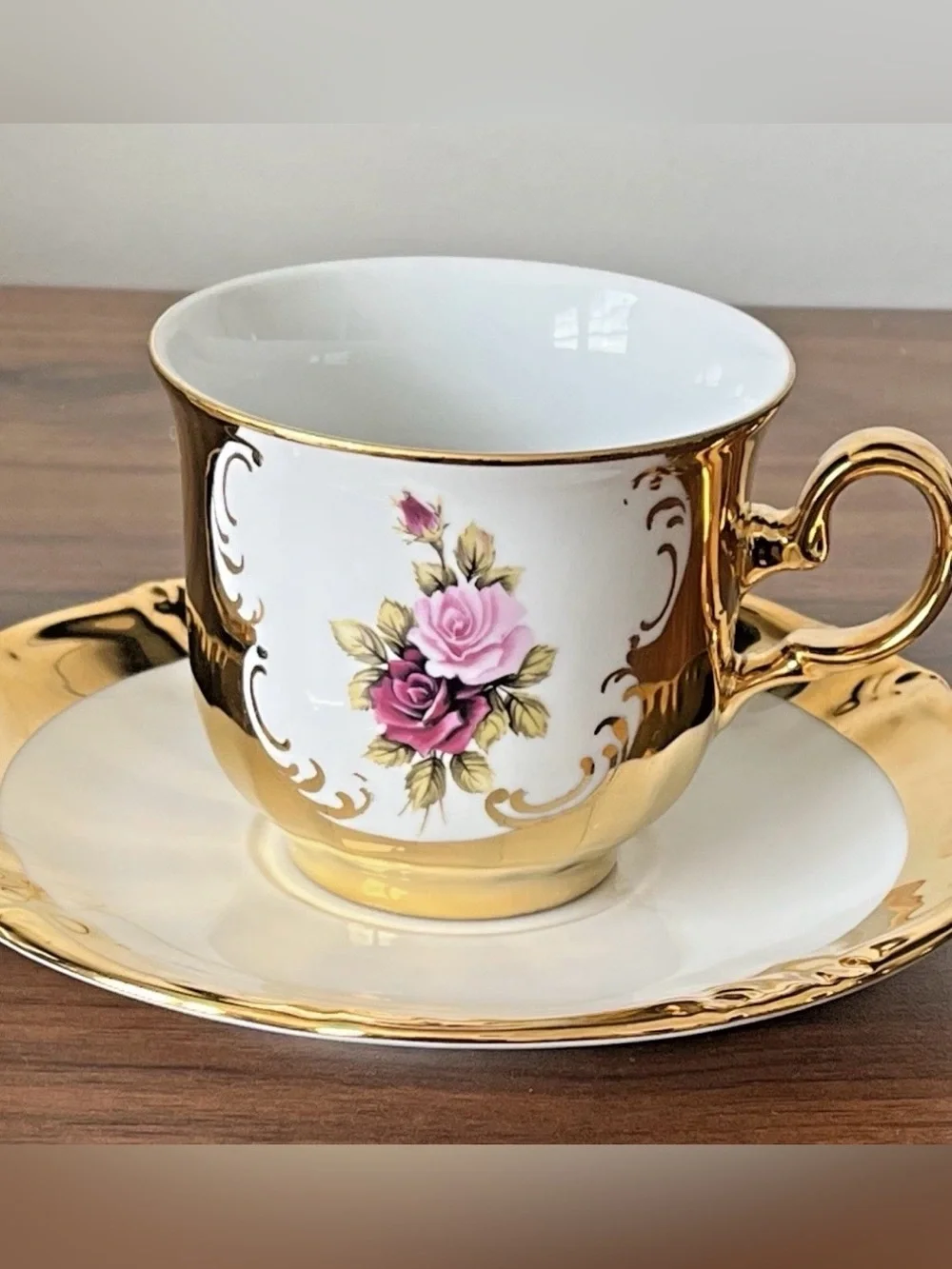 Handarbeit 22k gold Rose Teapot and 2 Demitasse Cups and Saucers Bavaria